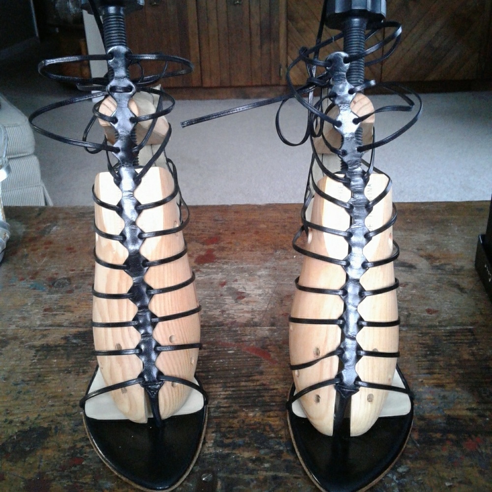 Kenneth Cole "Twisted KD" Women's Dress Sandal 9.5